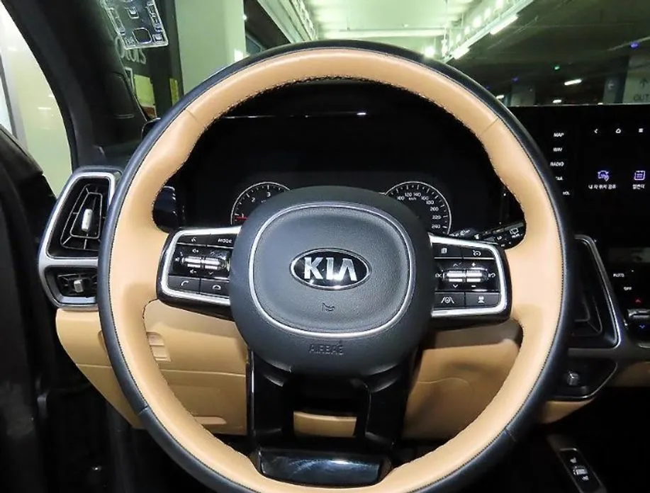 Kia Sorento — фото 4