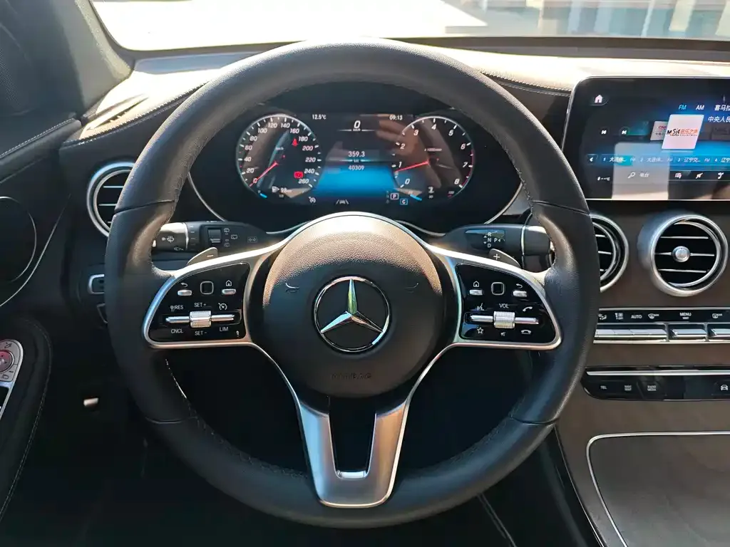 Mercedes-Benz GLC — фото 2