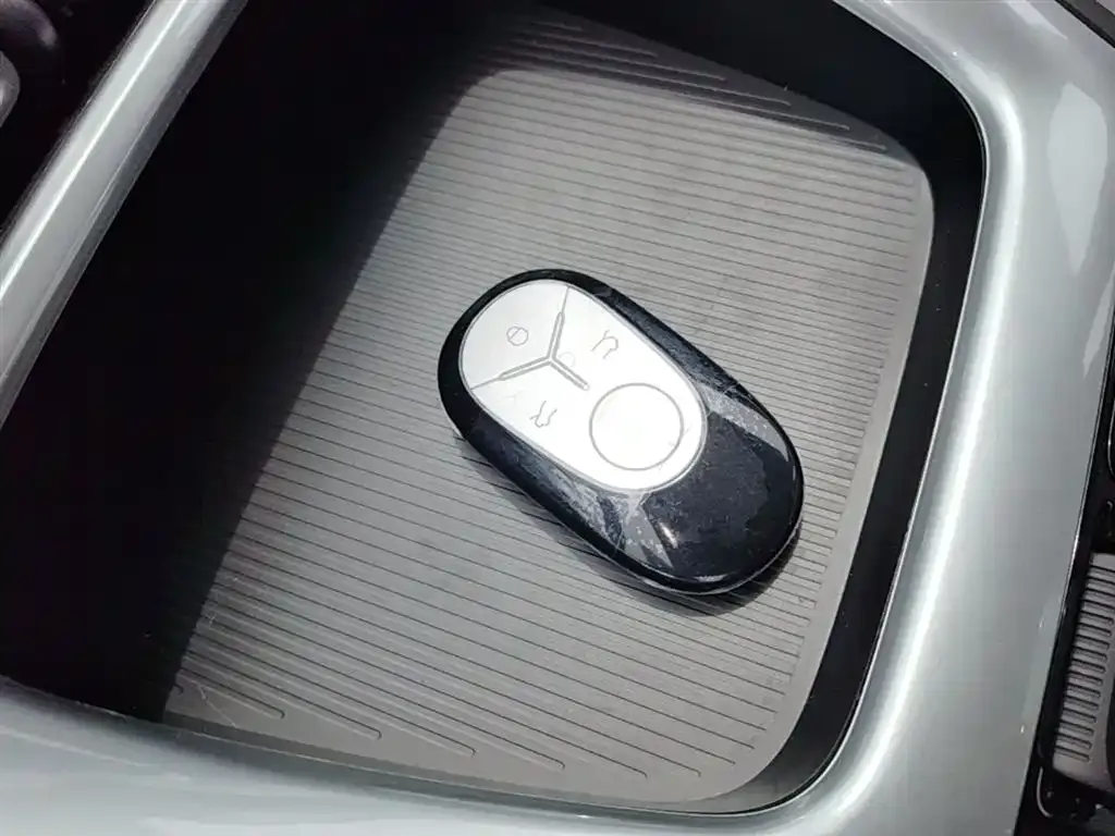 Geely Starburst — фото 3