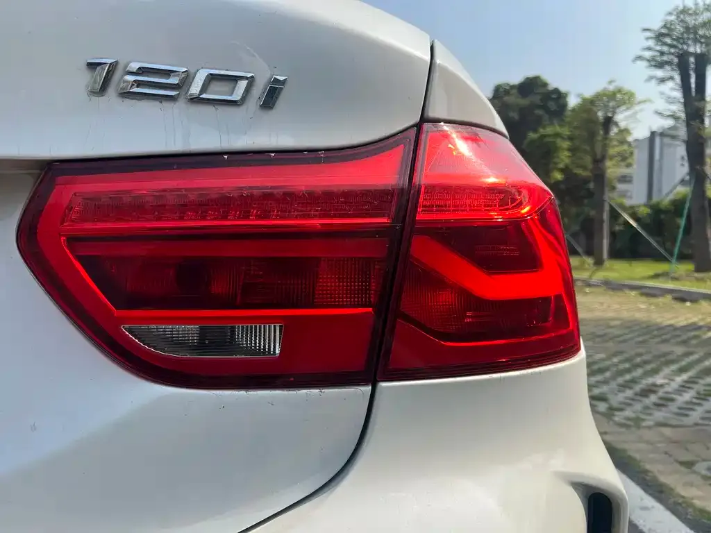BMW 1 Series 2023 из CN, фото 7