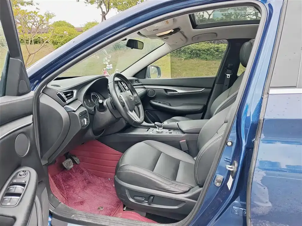 Infiniti QX50 2021 из CN, фото 2