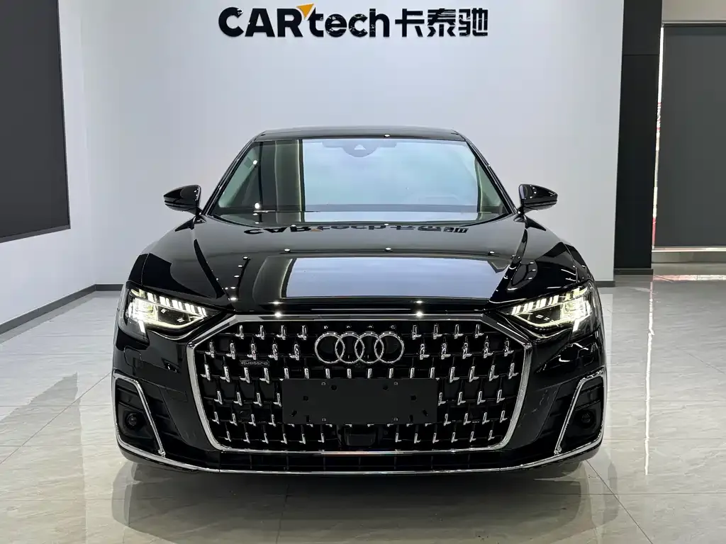 Audi A8 — фото 8