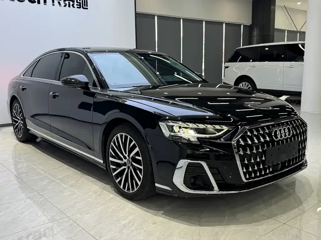 Audi A8 — фото 3