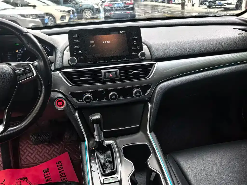 Honda Accord — фото 6