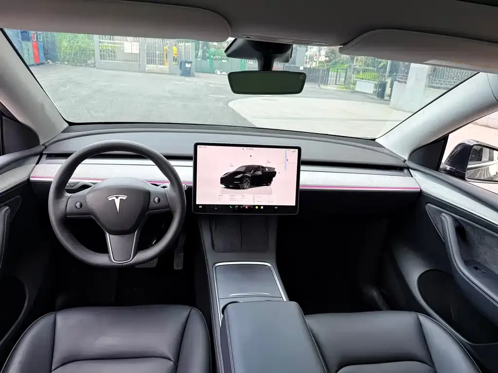 Tesla Model Y — фото 2