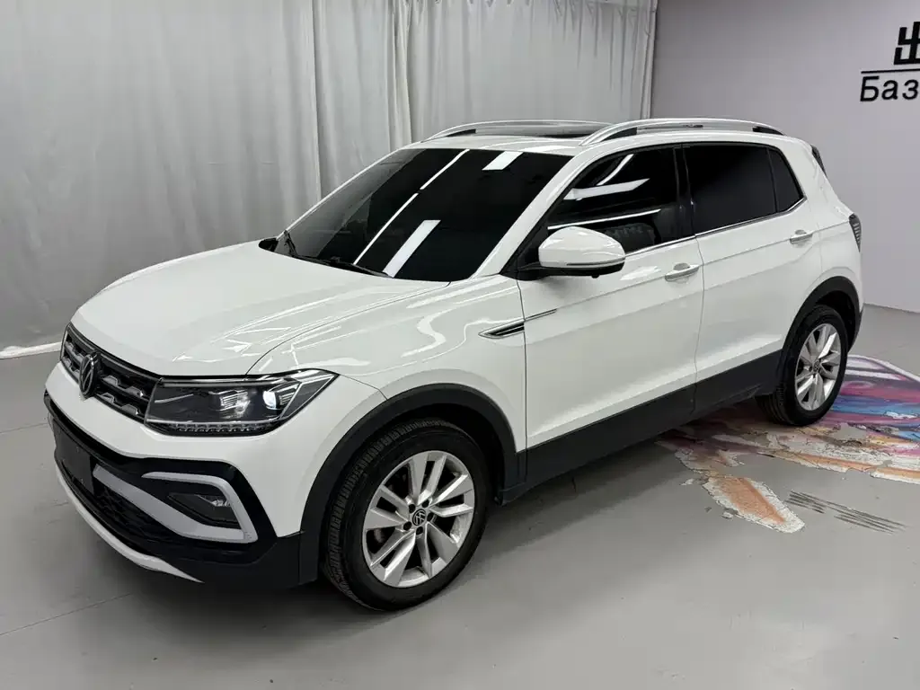 Volkswagen T-Cross — фото 1