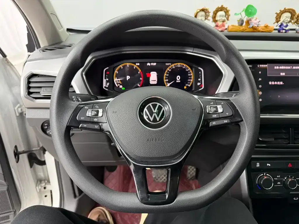 Volkswagen T-Cross — фото 6