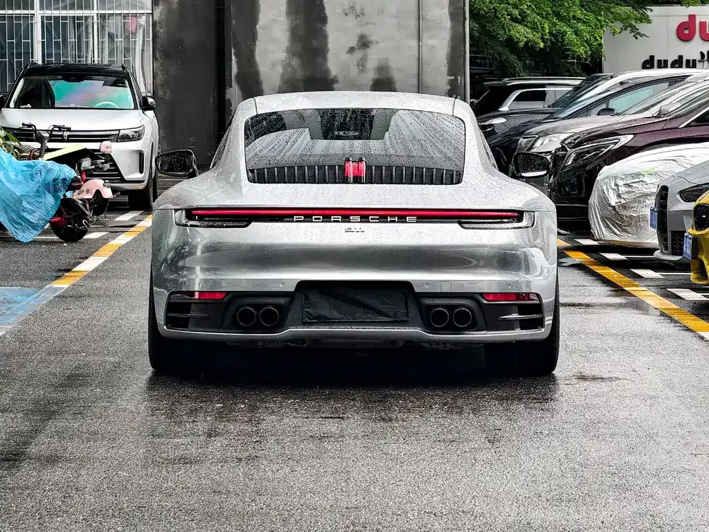 Porsche 911 2021 из CN, фото 10