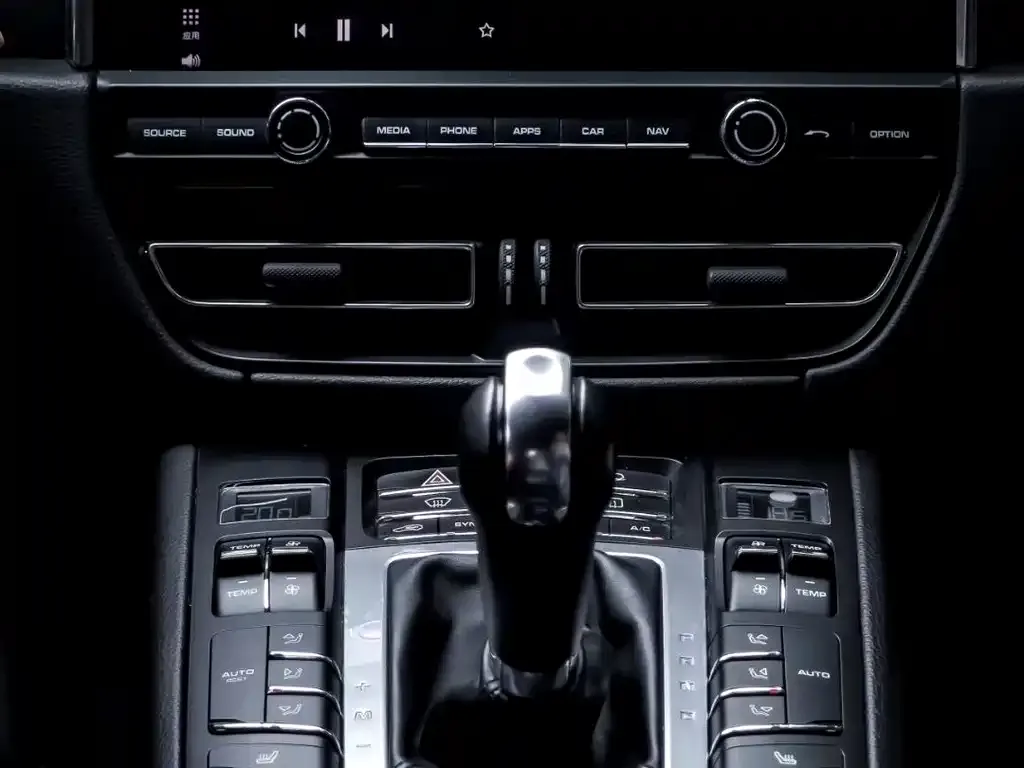 Porsche Macan 2022 из CN, фото 6