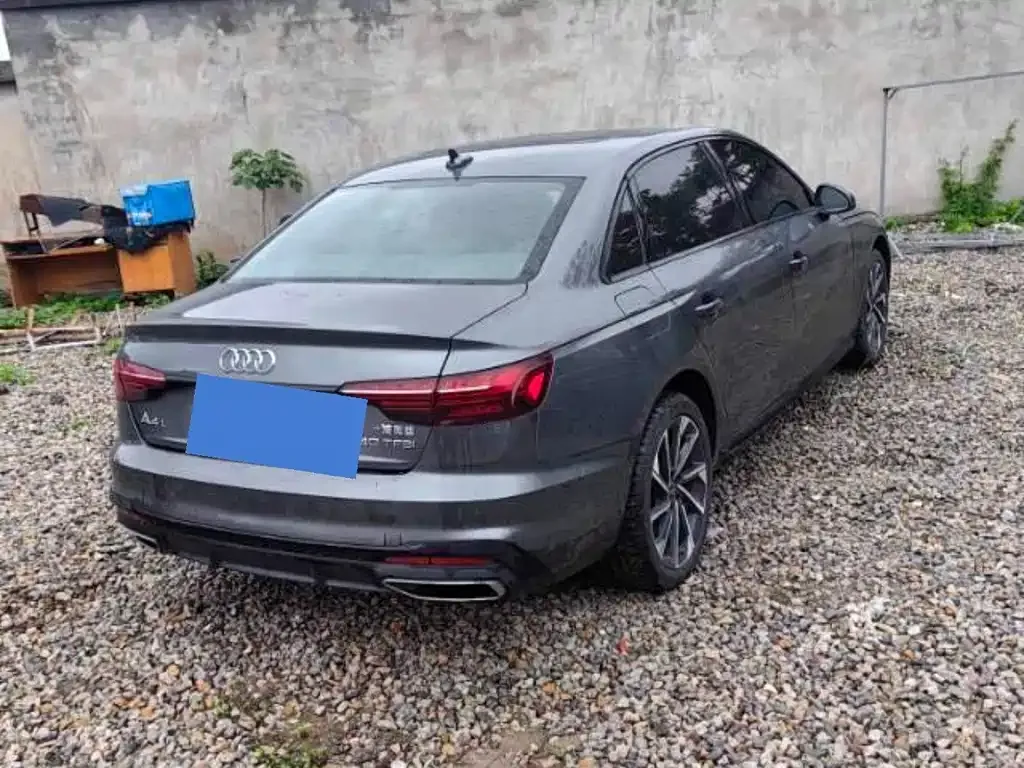 Audi A4L 2023 из CN, фото 3
