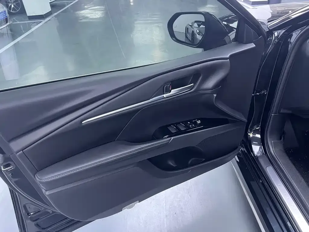 Toyota Camry 2025 из CN, фото 8