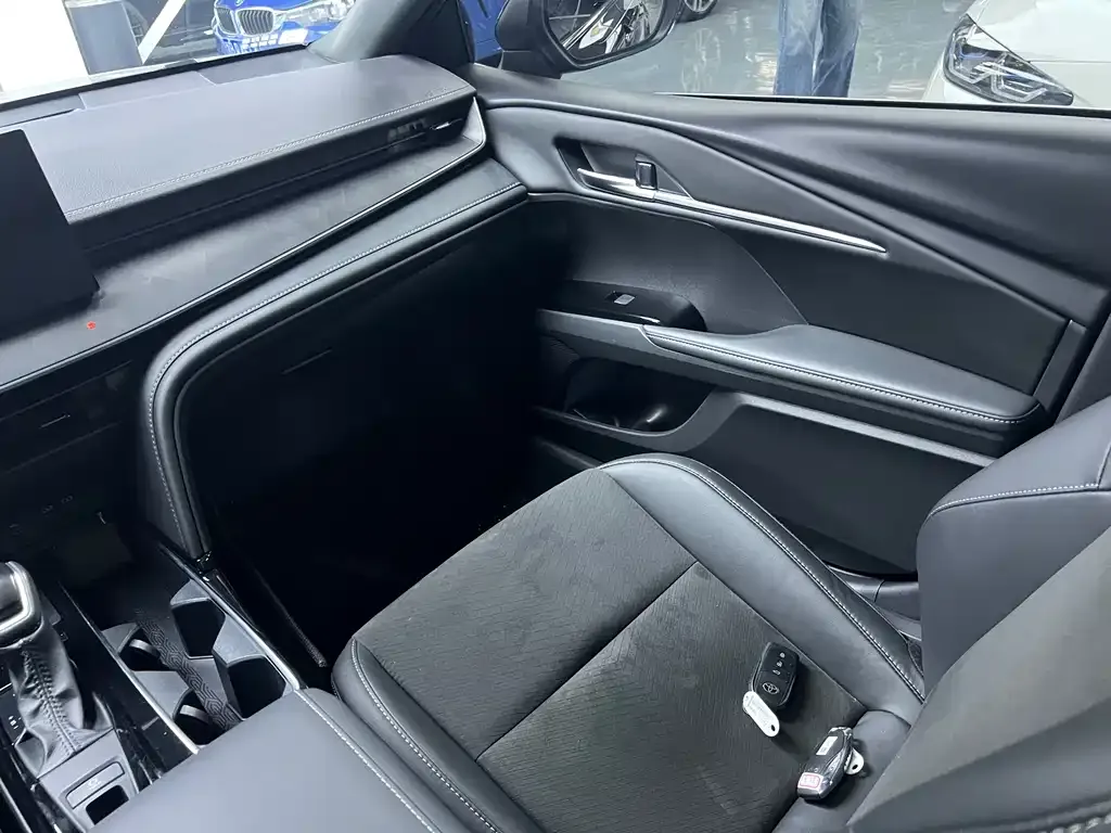 Toyota Camry 2025 из CN, фото 9