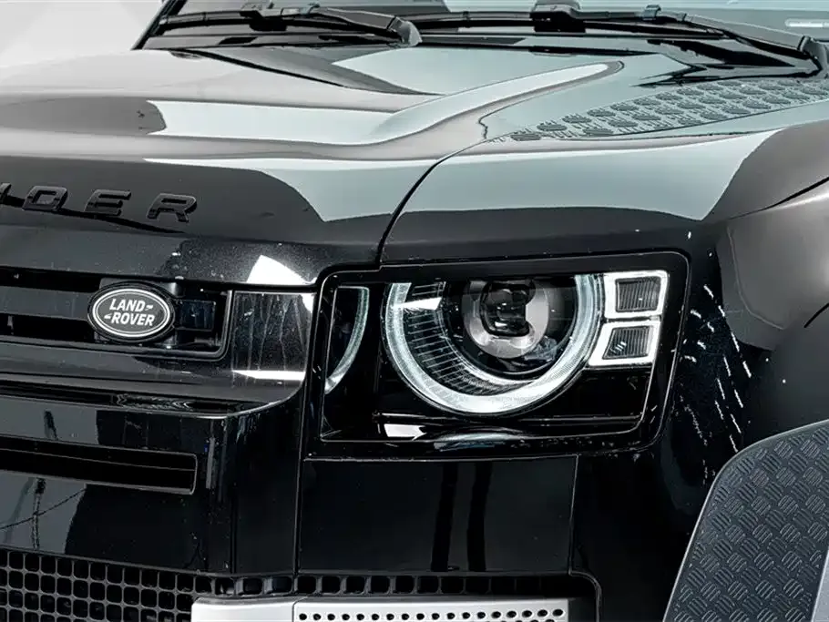 Land Rover Defender — фото 10