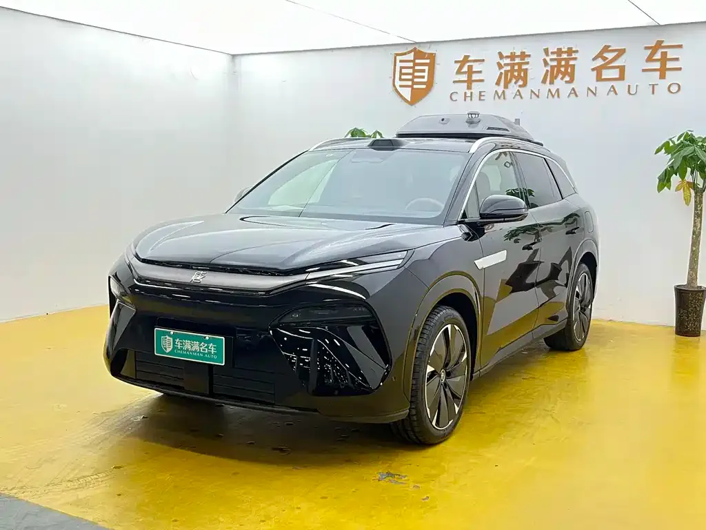 BYD Tang L