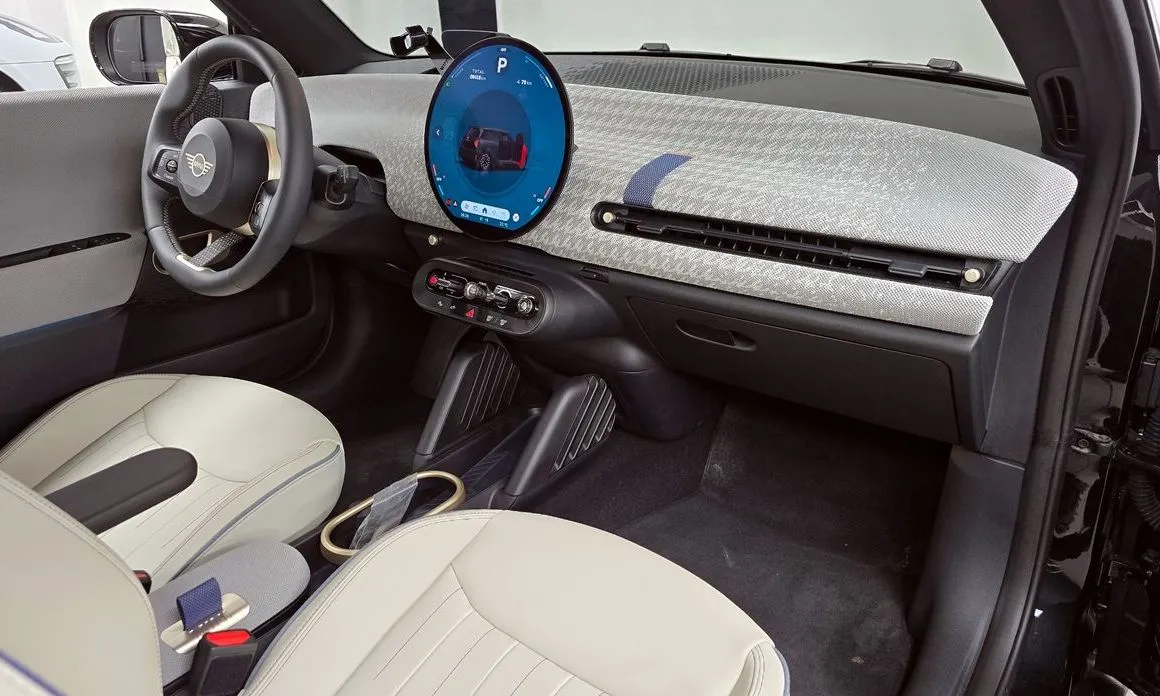 Mini Cooper 2024 из KR, фото 10
