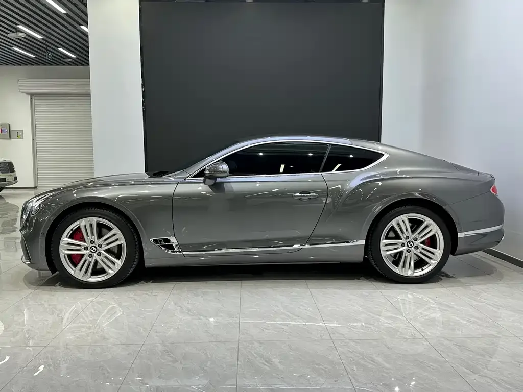 Bentley Continental 2021 из CN, фото 3