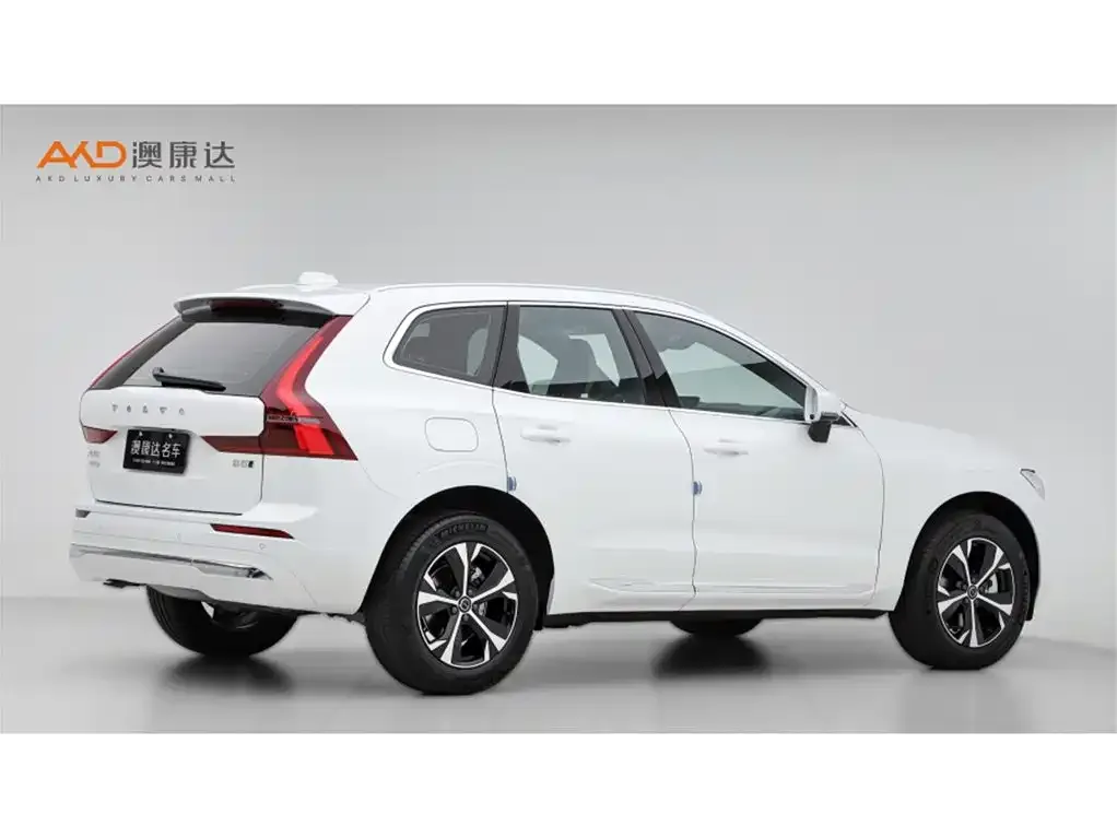 Volvo XC60 — фото 2