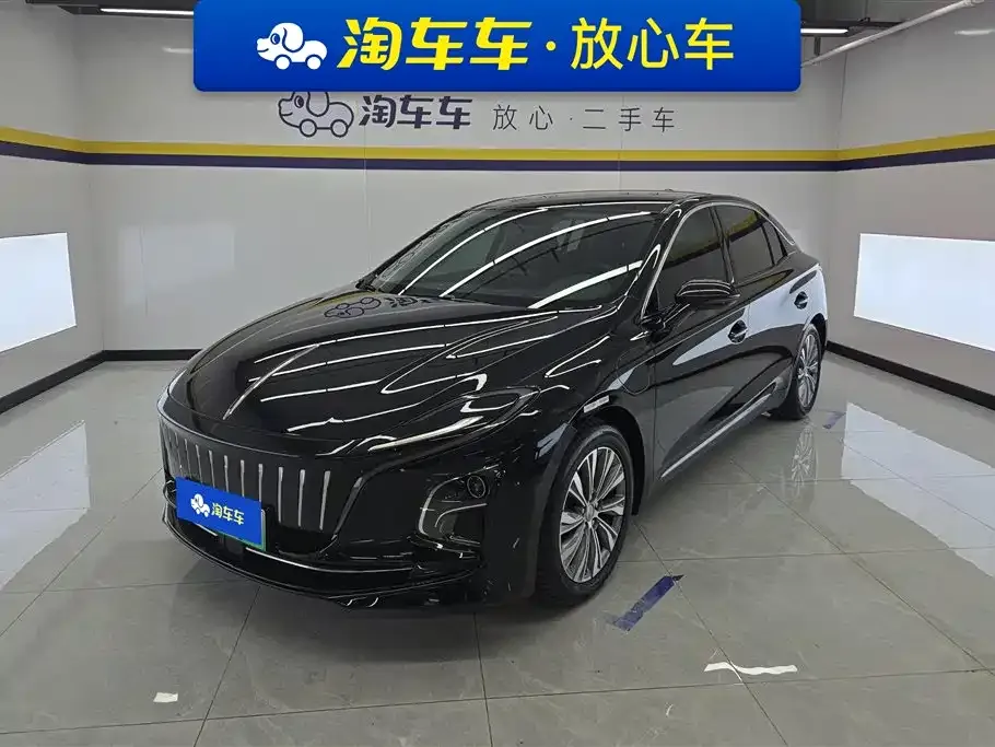 Hongqi E-QM5 — фото 1