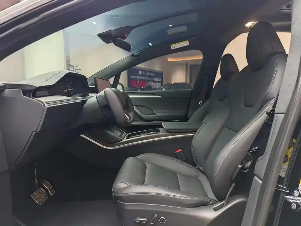 Tesla Model X 2024 из CN, фото 2