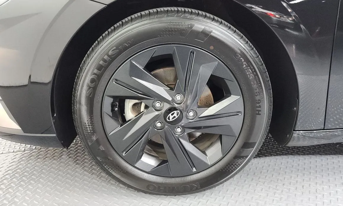Hyundai AVANTE 2023 из KR, фото 8