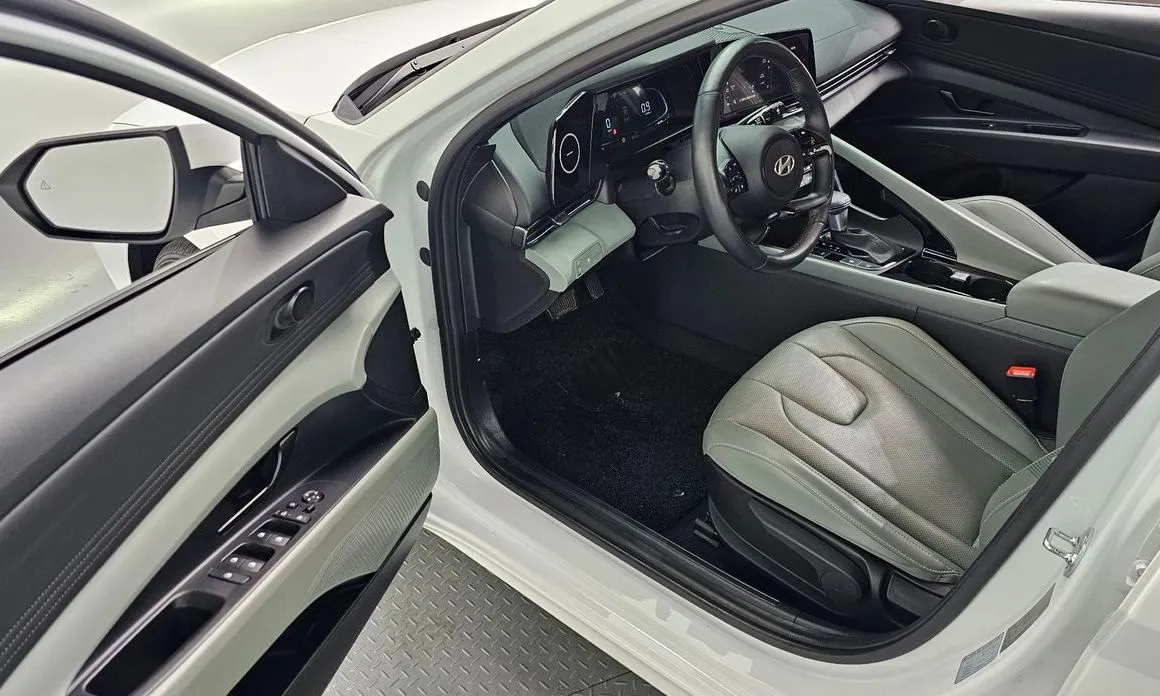 Hyundai AVANTE — фото 4
