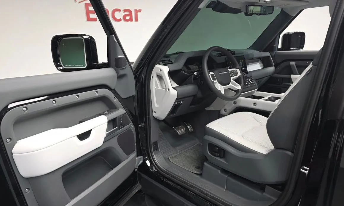 Land Rover Defender 2025 из KR, фото 4