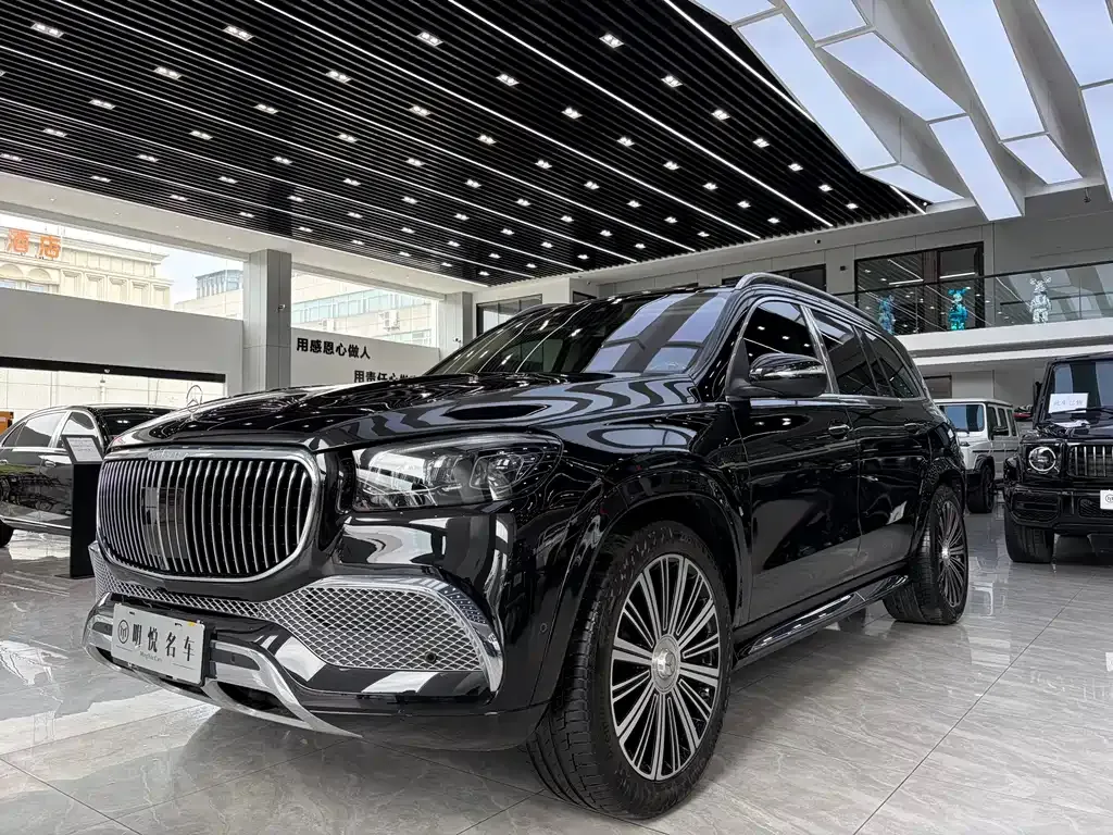Mercedes-Benz GLS — фото 1
