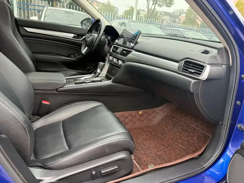 Honda Accord — фото 3