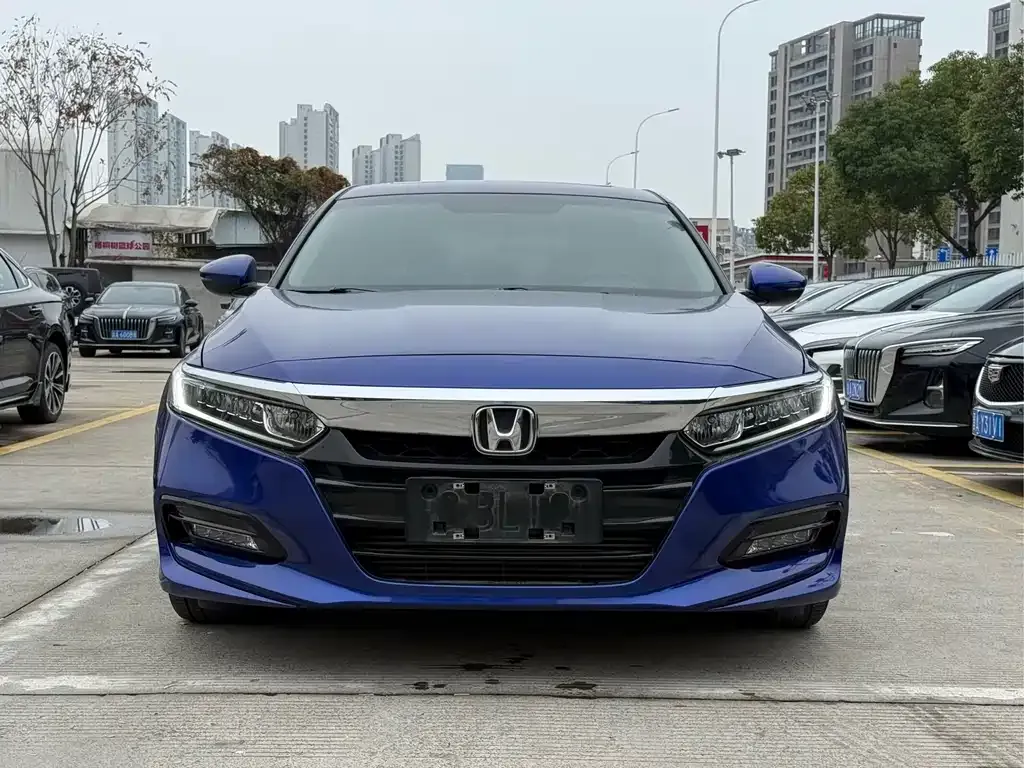 Honda Accord — фото 5