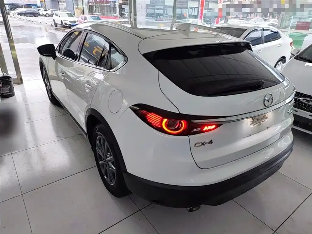 Mazda CX-4 2021 из CN, фото 2