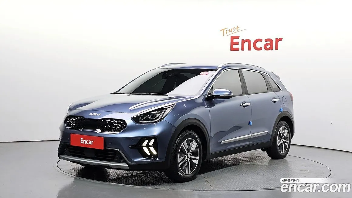Kia Niro — фото 1