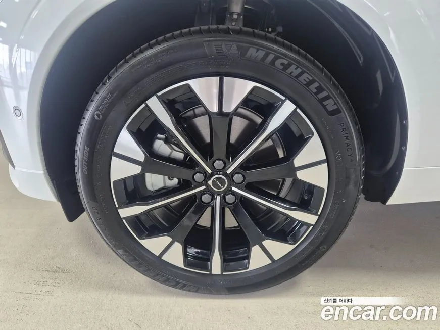 Volvo XC60 2026 из KR, фото 3