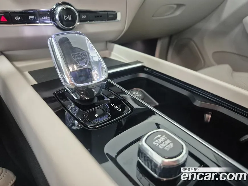 Volvo XC60 2026 из KR, фото 9