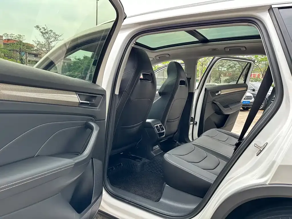 Skoda Kodiaq 2024 из CN, фото 3