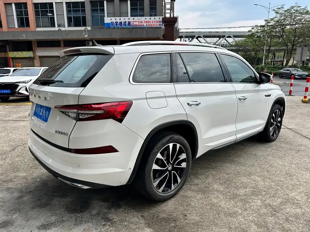 Skoda Kodiaq 2024 из CN, фото 2