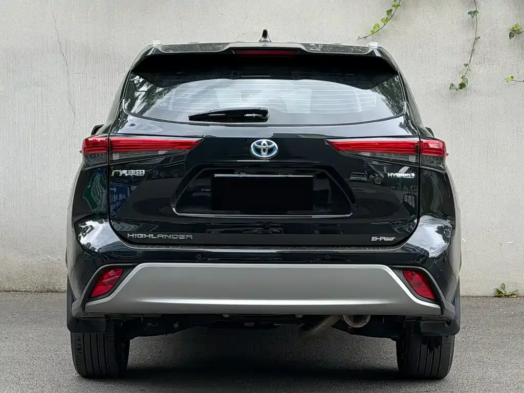 Toyota Highlander — фото 8