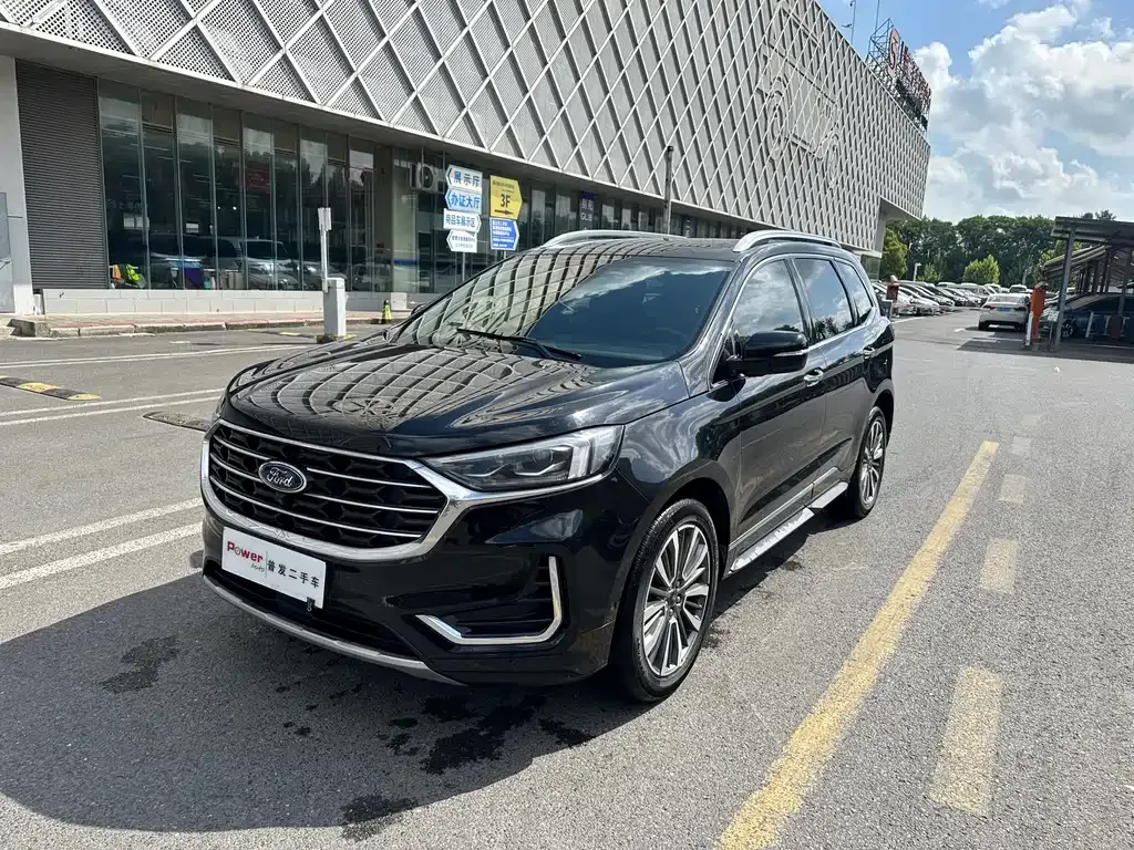 Ford Edge — фото 1