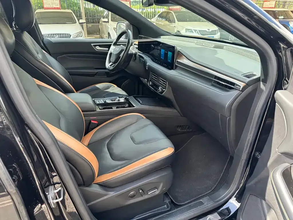Ford Edge — фото 4