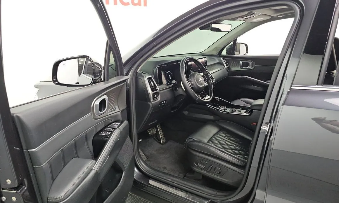 Kia Sorento — фото 7