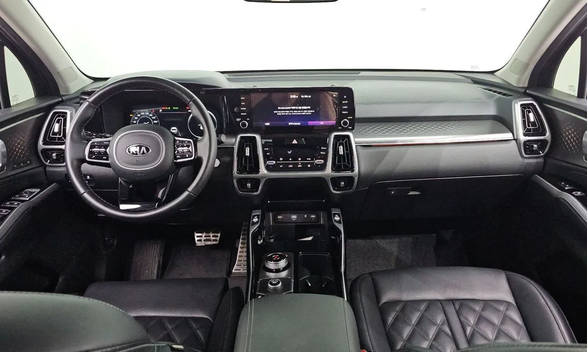 Kia Sorento — фото 8