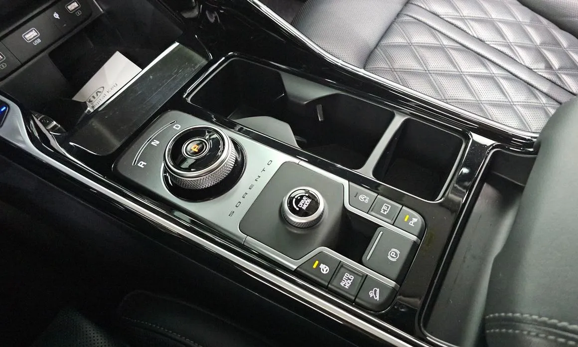 Kia Sorento — фото 3