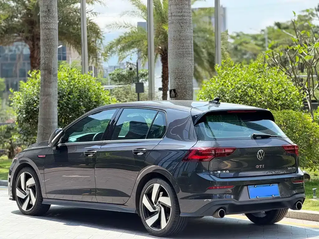 Volkswagen Golf GTI 2023 из CN, фото 8
