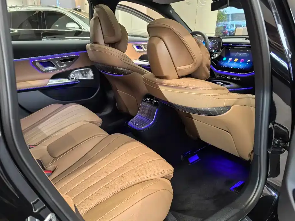 Mercedes-Benz E-Class 2025 из CN, фото 4