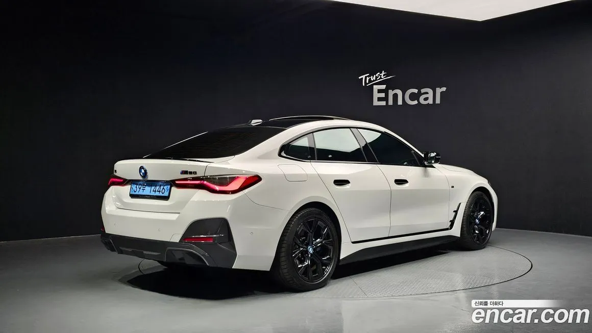 BMW i4 — фото 4