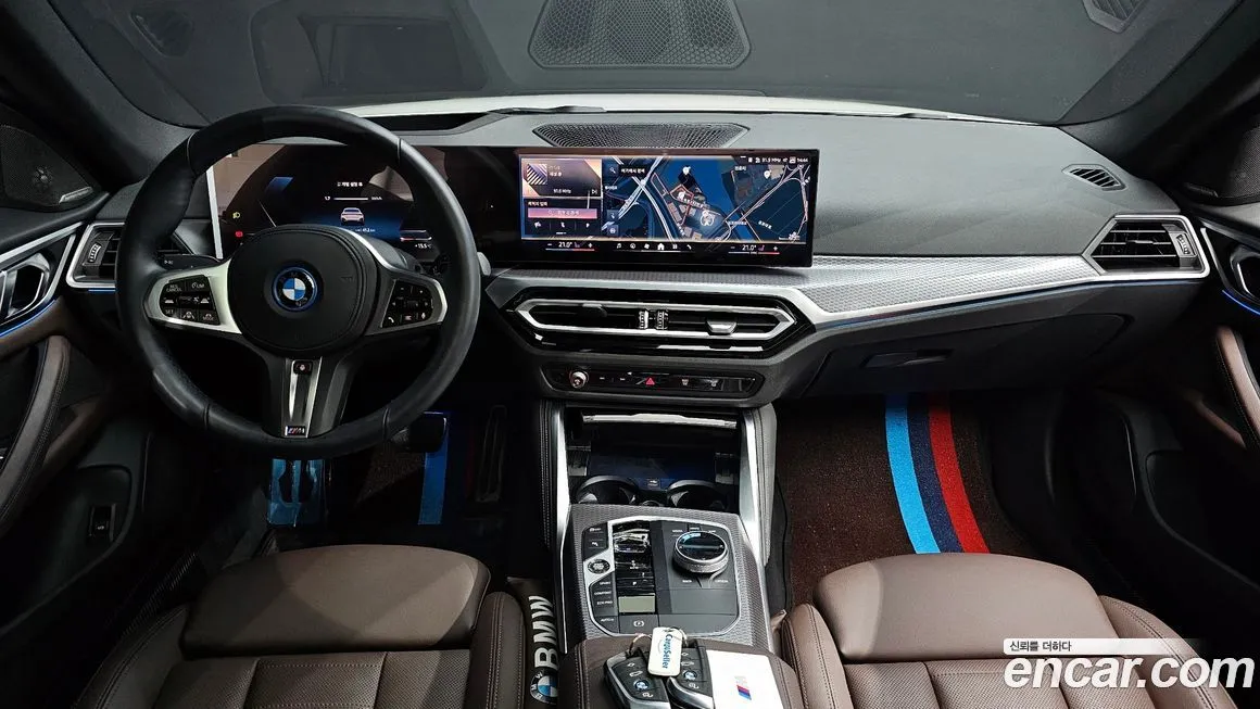 BMW i4 — фото 8