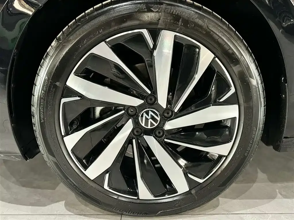 Volkswagen Passat — фото 9