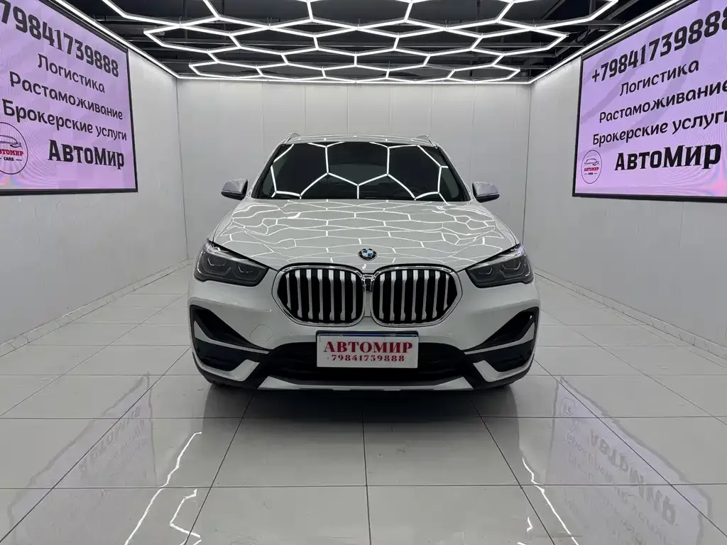 BMW X1 — фото 8