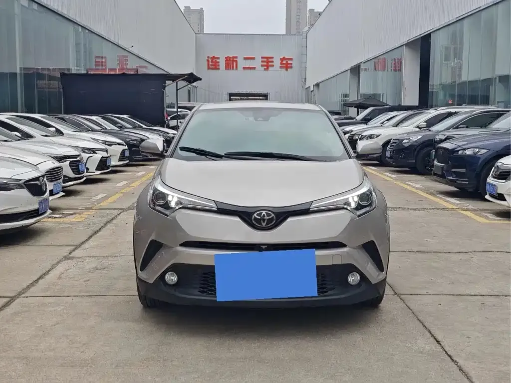 Toyota C-HR — фото 4