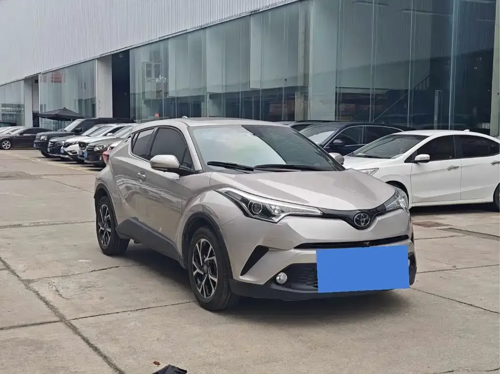 Toyota C-HR — фото 6