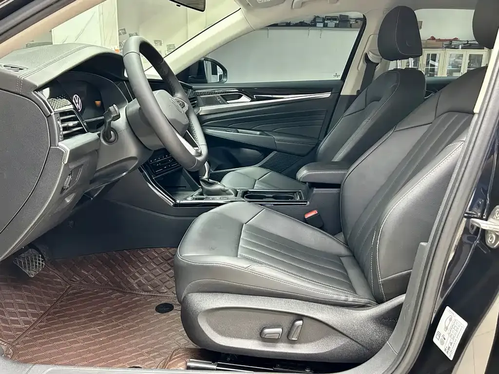 Volkswagen Passat — фото 8